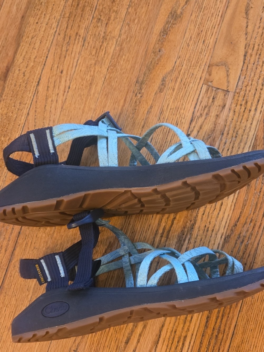 Women's Chaco Cloud Light Blue Strappy Sandals - Picture 4 of 5